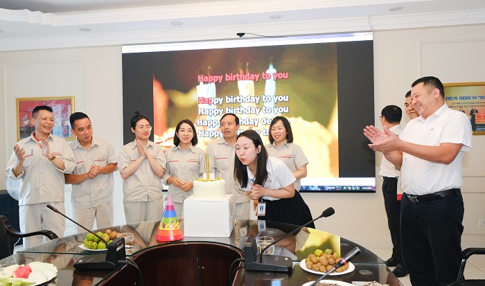  Vui sinh nhật, thêm gắn kết